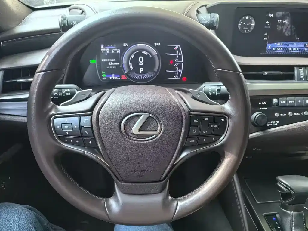 Lexus ES — миниатюра 7