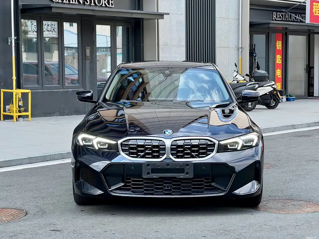 BMW 3 Series — миниатюра 2
