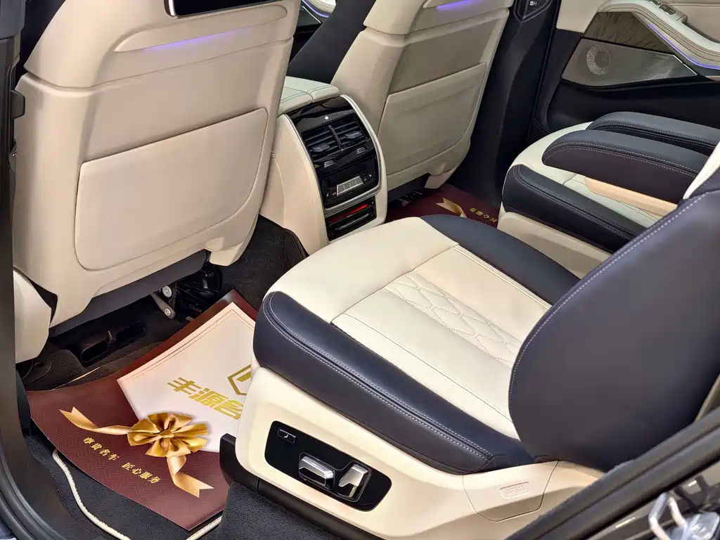 BMW X7 — миниатюра 11