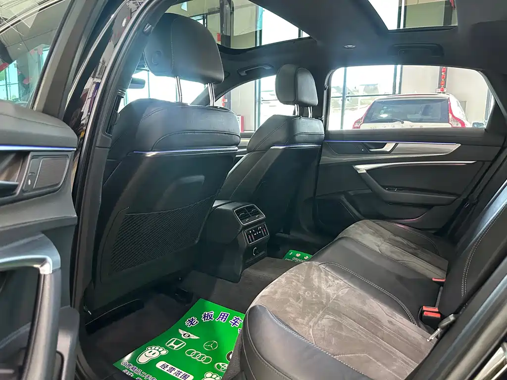 Audi A6L — миниатюра 5