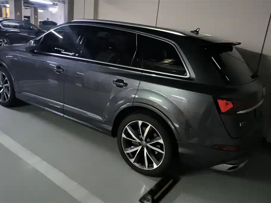 Audi Q7 2020 55 TFSI quattro S line Sport