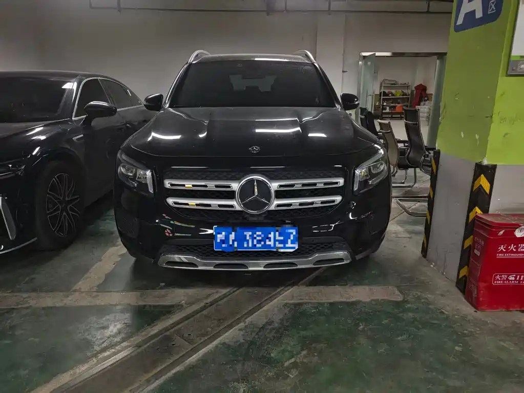 Mercedes-Benz GLB — миниатюра 2