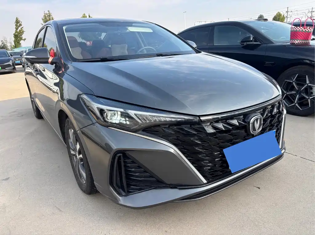 Changan Eado — миниатюра 3