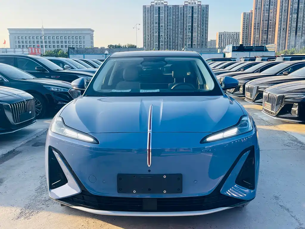 Hongqi 06 2025 660