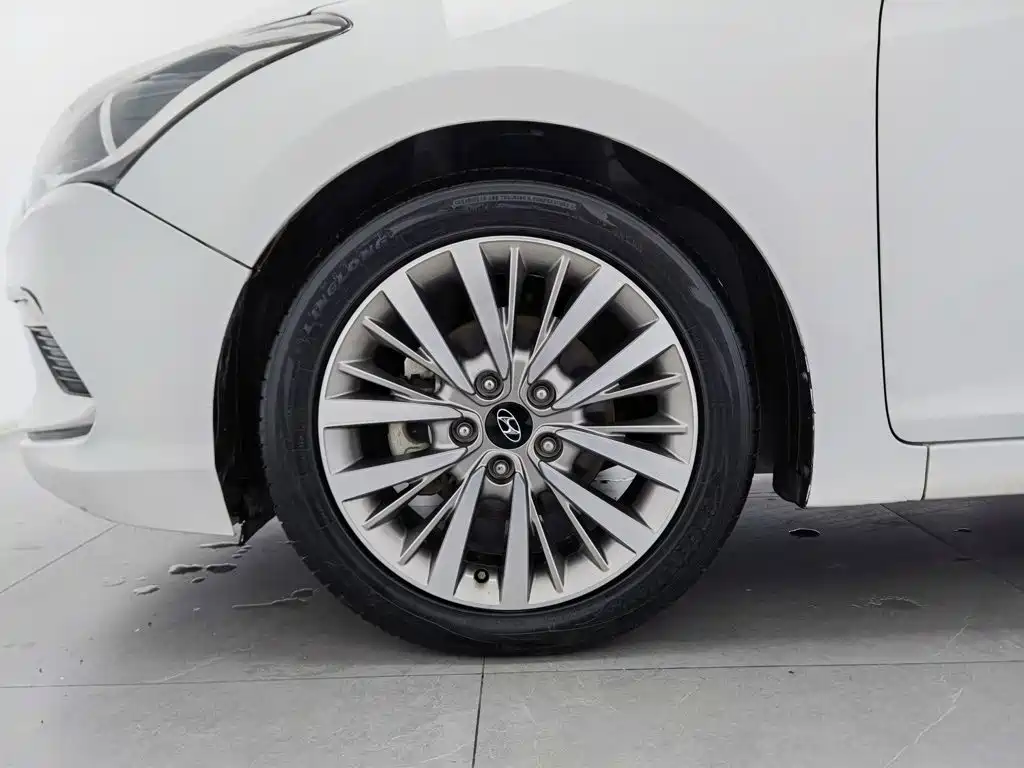 Hyundai Mistra — миниатюра 17