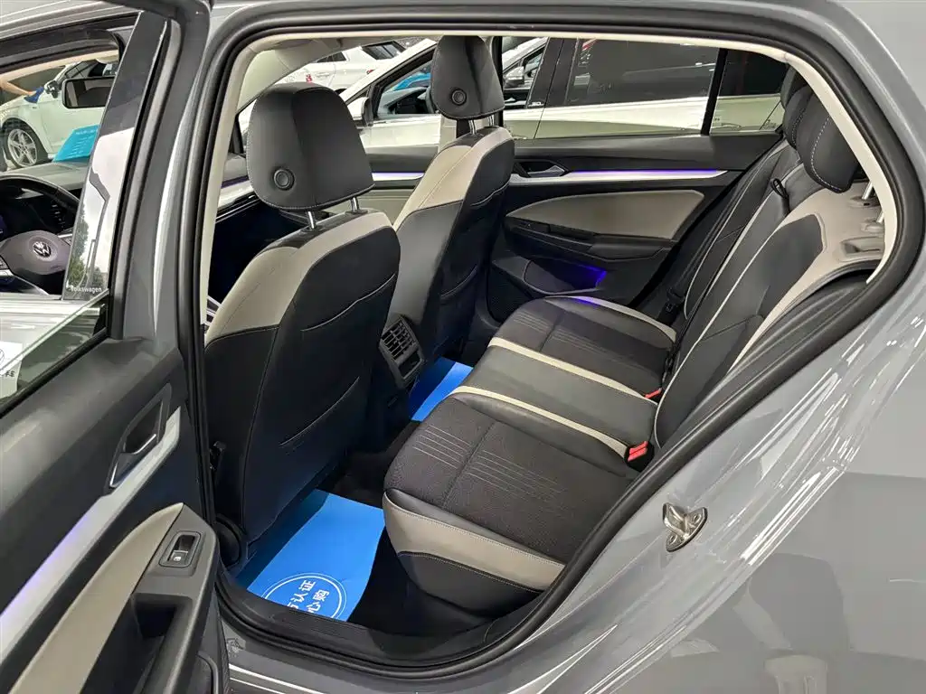 Volkswagen Golf — миниатюра 30