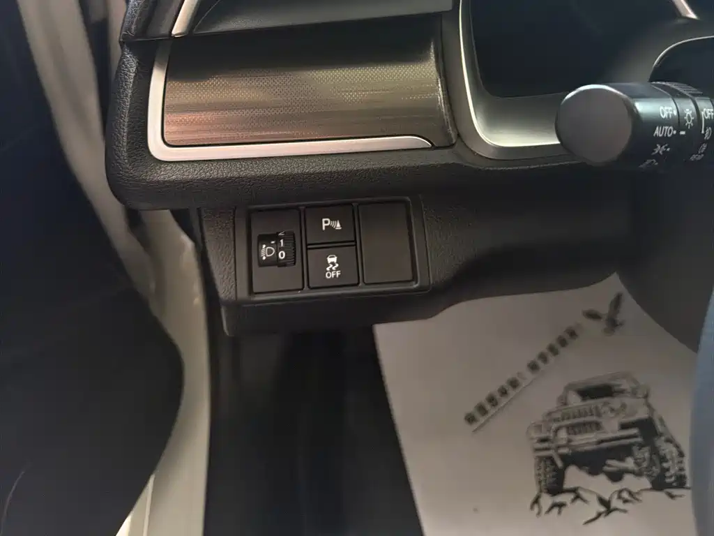 Honda Civic — миниатюра 12