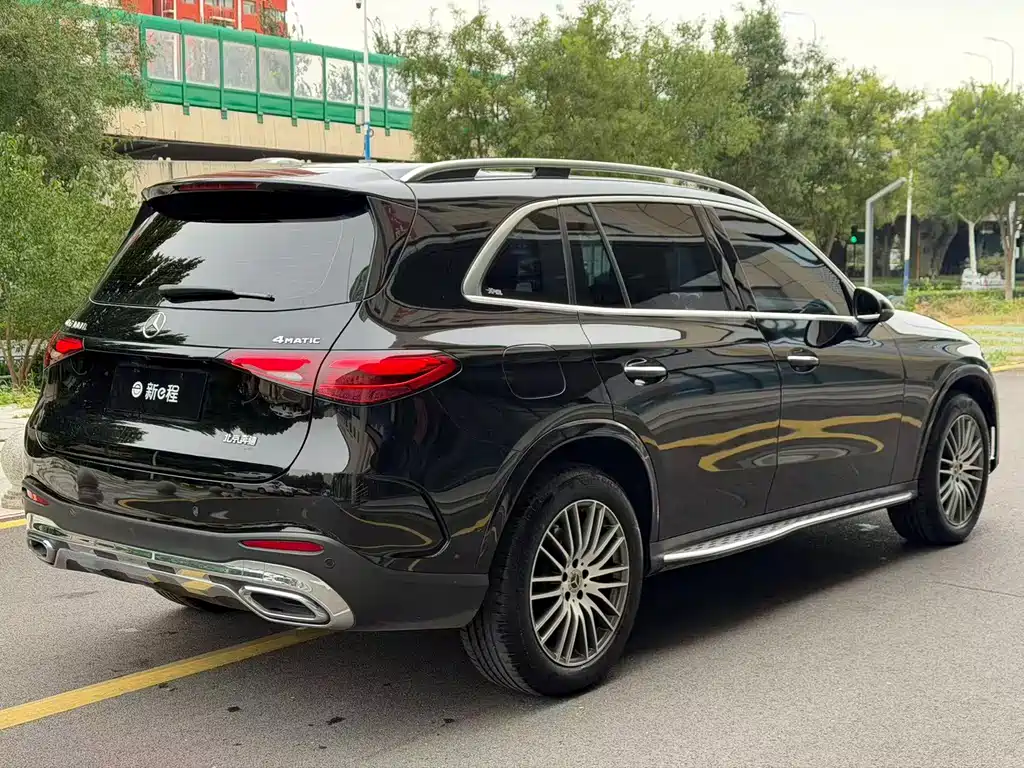 Mercedes-Benz GLC 2023 GLC 300 L 4MATIC 5 мест
