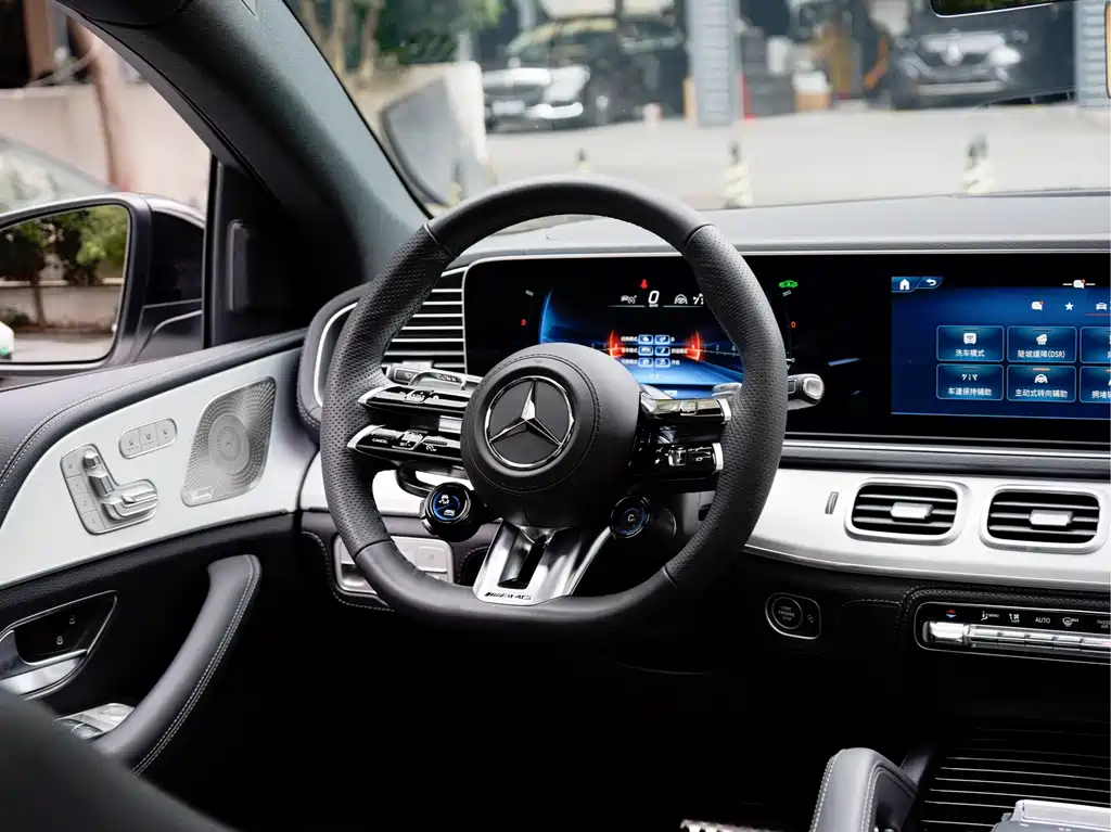 Mercedes-Benz GLE Coupe AMG — миниатюра 11