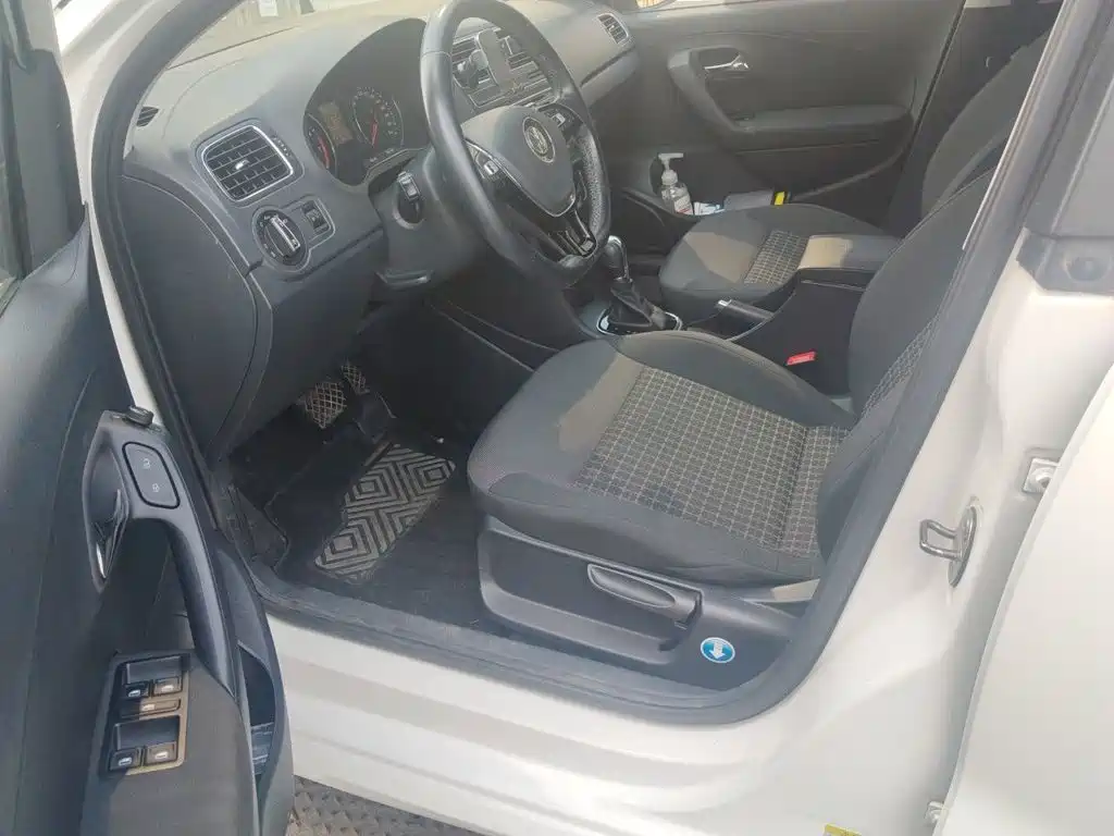 Volkswagen Polo — миниатюра 17