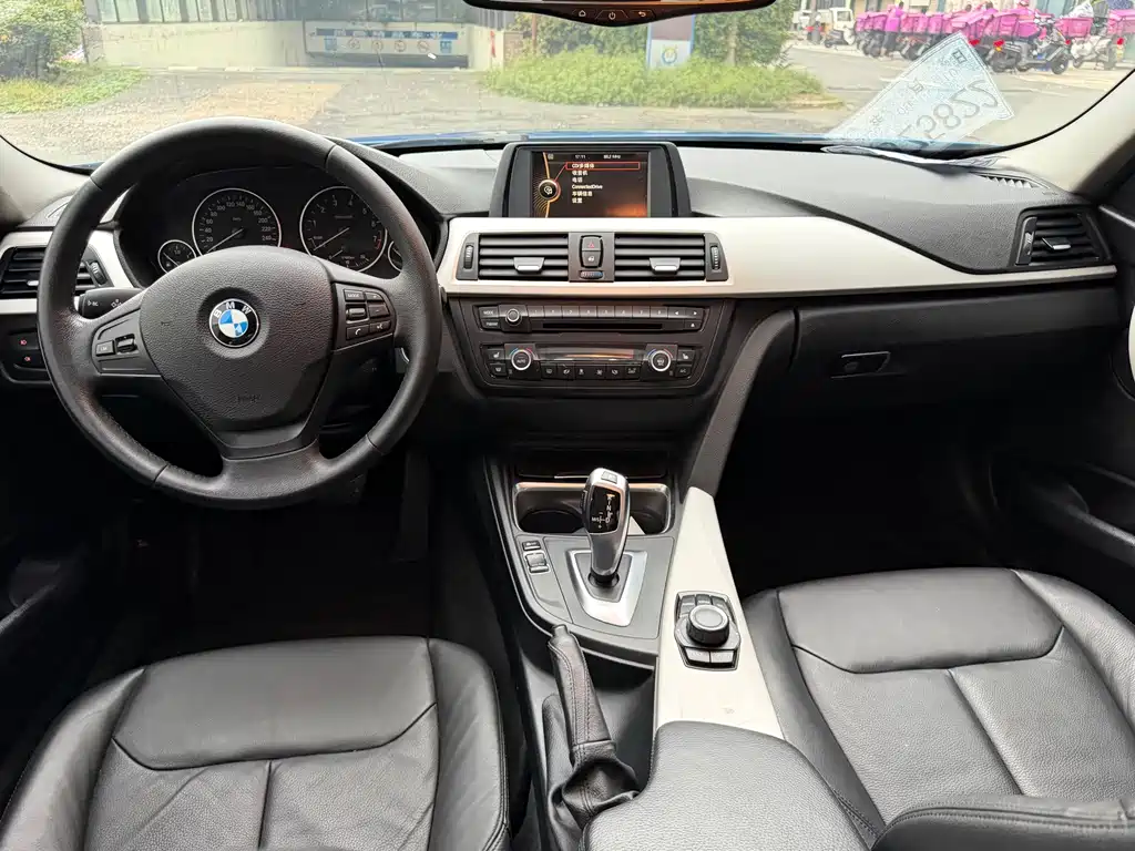 BMW 3 Series — миниатюра 9