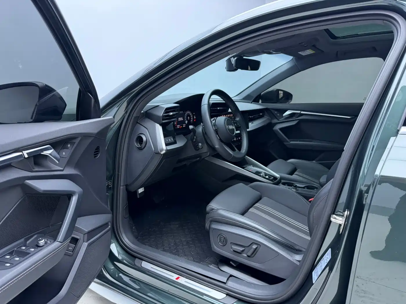 Audi A3 id 4617080 из Китая 17