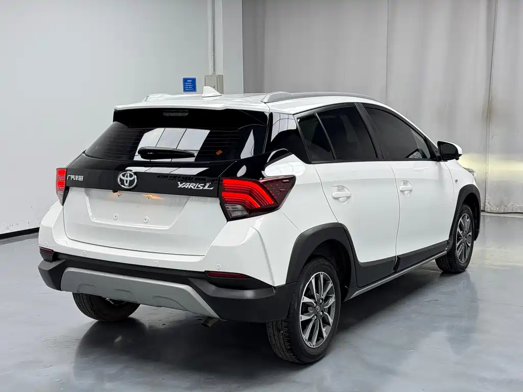 TOYOTA YARIS L ZHIXUAN
