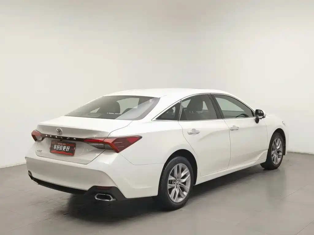 Toyota Avalon — миниатюра 2