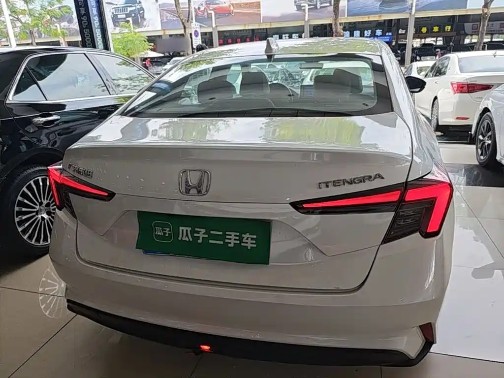 Honda Integra — миниатюра 6