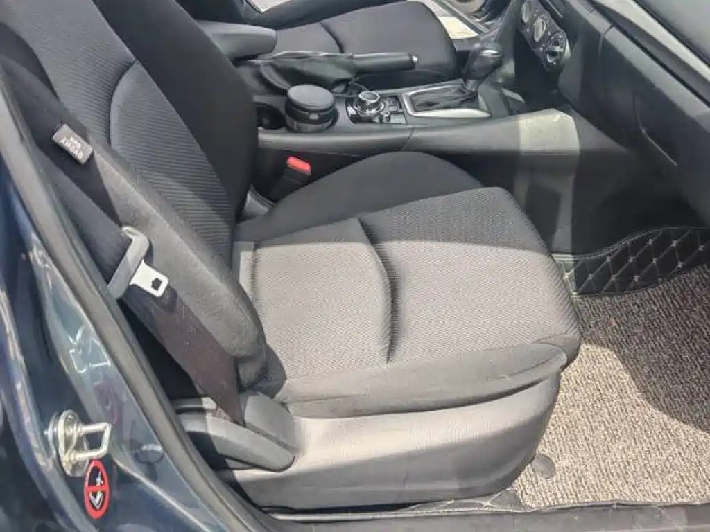 Mazda 3 Axela — миниатюра 8