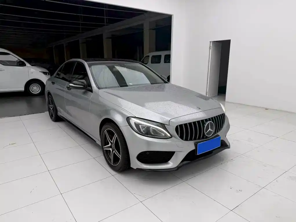 Mercedes-Benz C-Class — миниатюра 3