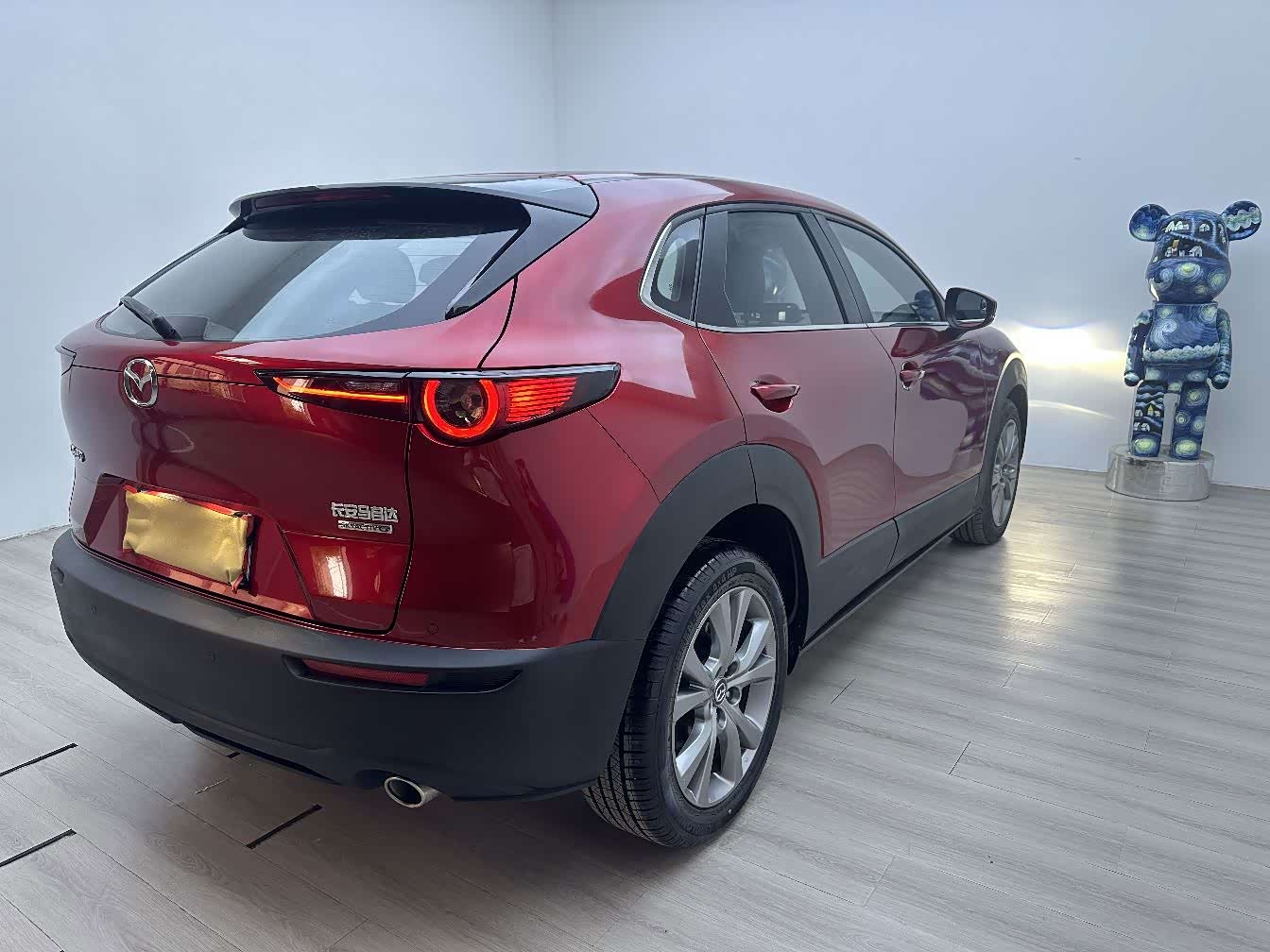 Mazda CX-30 2.0 л 2022 г. красный/фиолетовый, пробег 17000 км
