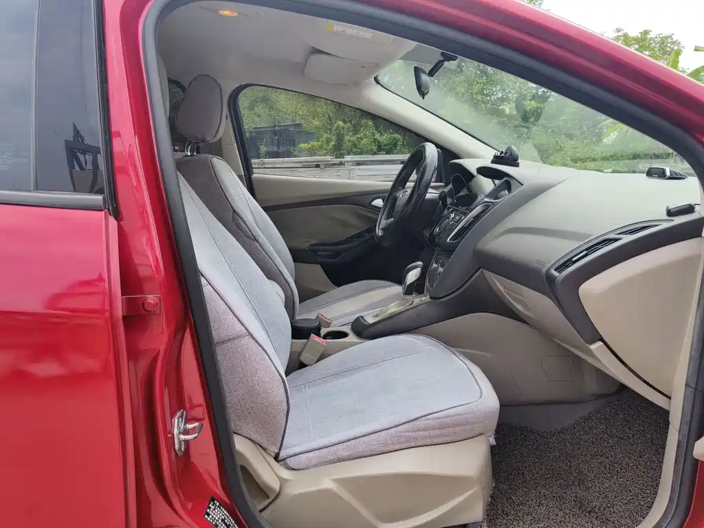 Ford Focus — миниатюра 11