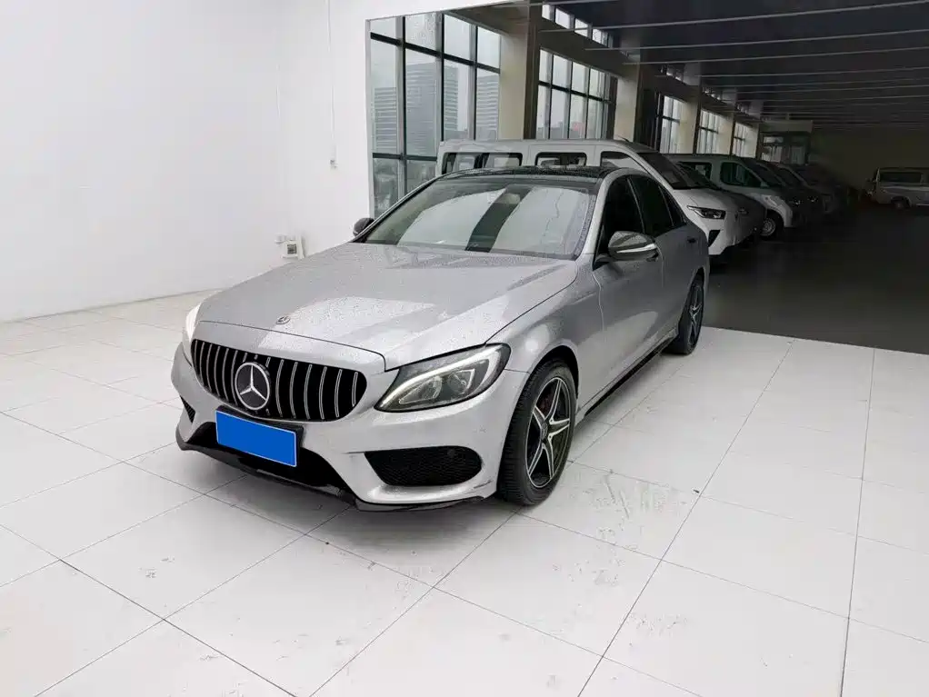 Mercedes-Benz C-Class — миниатюра 2