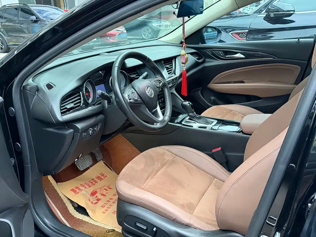 Buick Regal — миниатюра 6