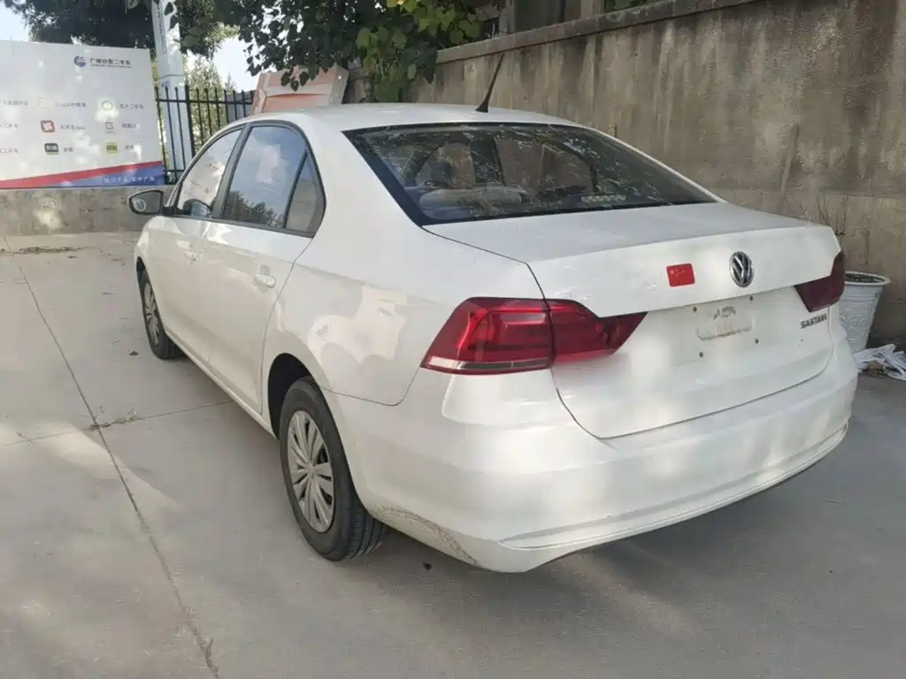 Volkswagen Santana — миниатюра 5