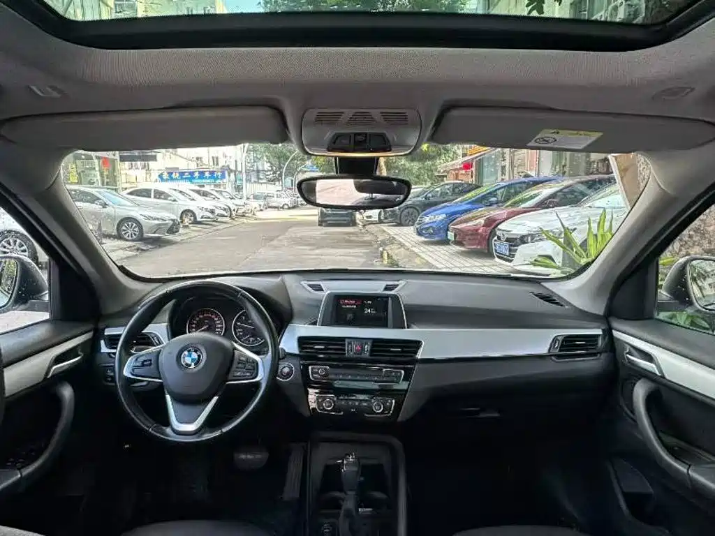 BMW X1 — миниатюра 5