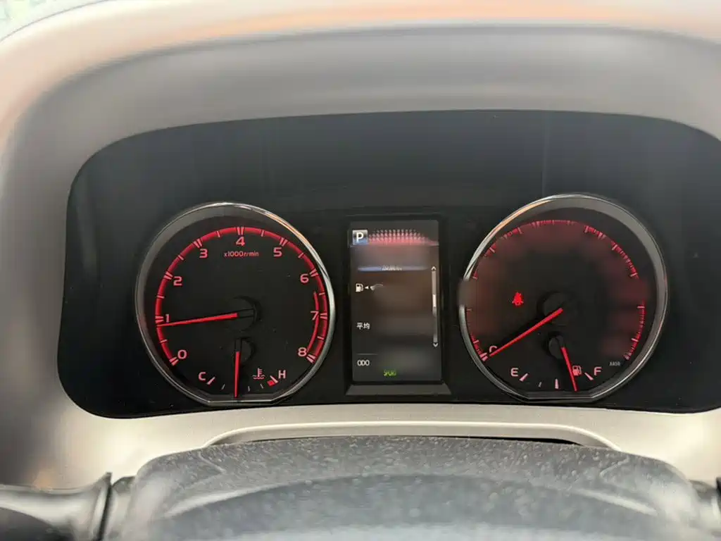 Toyota RAV4 — миниатюра 7