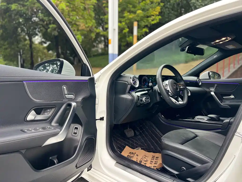 Mercedes-Benz A-Class — миниатюра 11