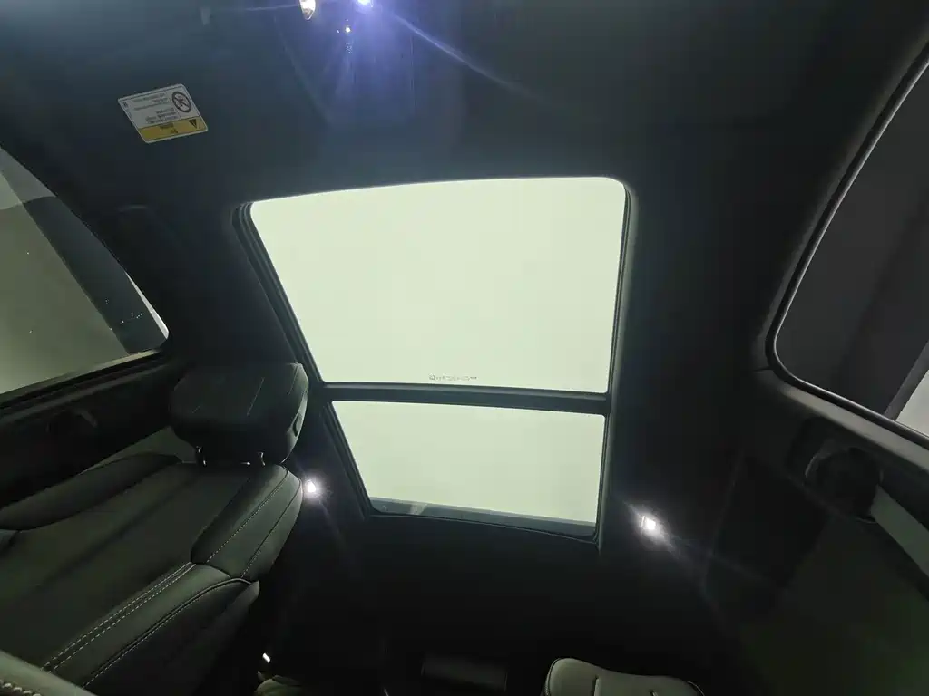 Cadillac XT5 — миниатюра 14