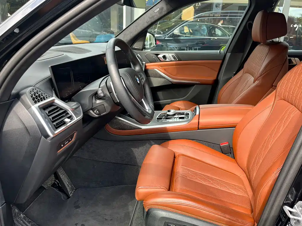 BMW X7 — миниатюра 15