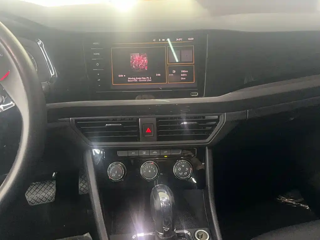 Volkswagen Bora — миниатюра 7