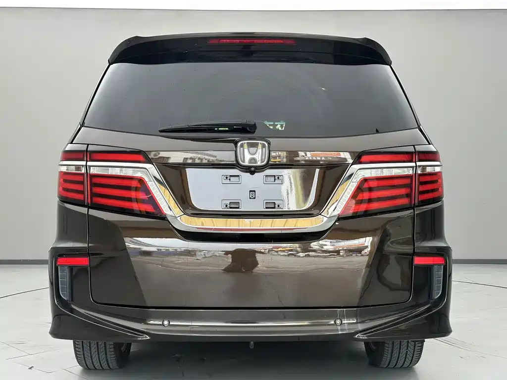 Honda Elysion — миниатюра 8
