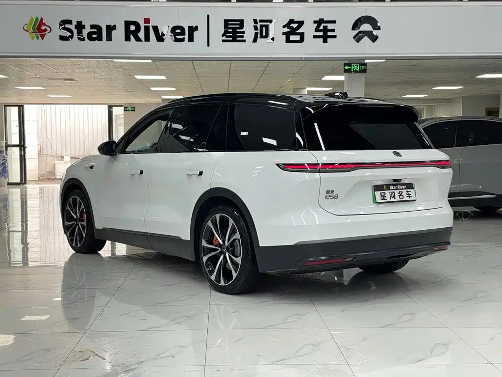 NIO ES8 — миниатюра 5