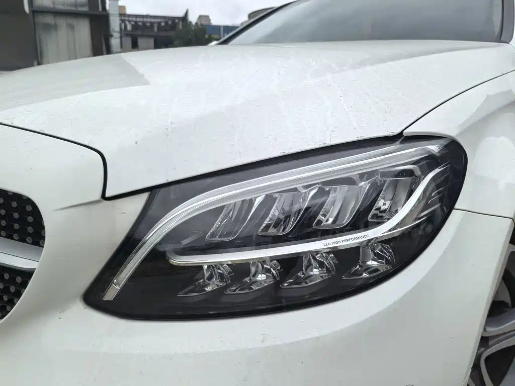 Mercedes-Benz C-Class — миниатюра 2