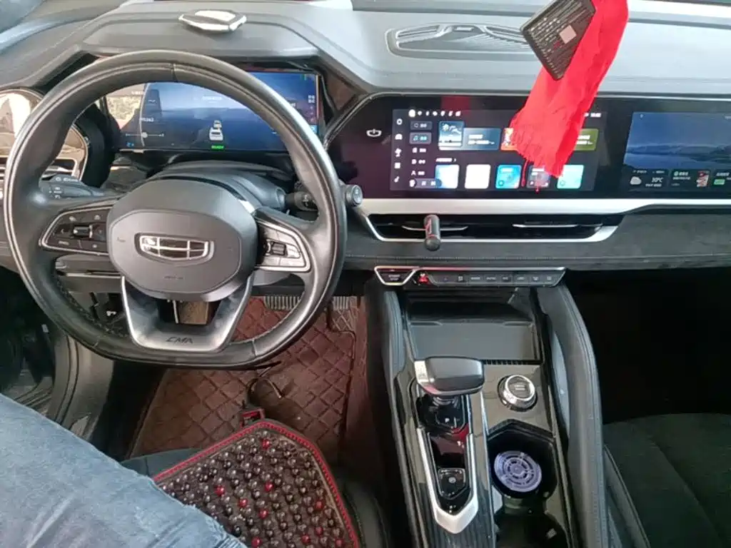 Geely Xingyue L — миниатюра 10