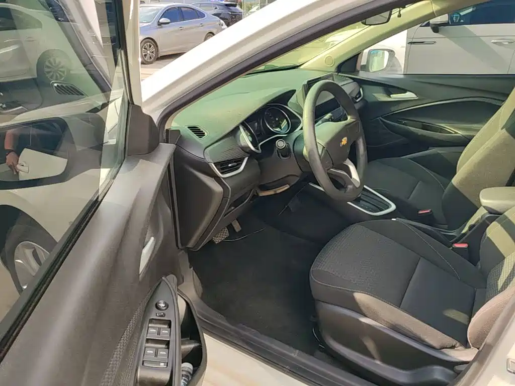 Chevrolet Cavalier — миниатюра 16