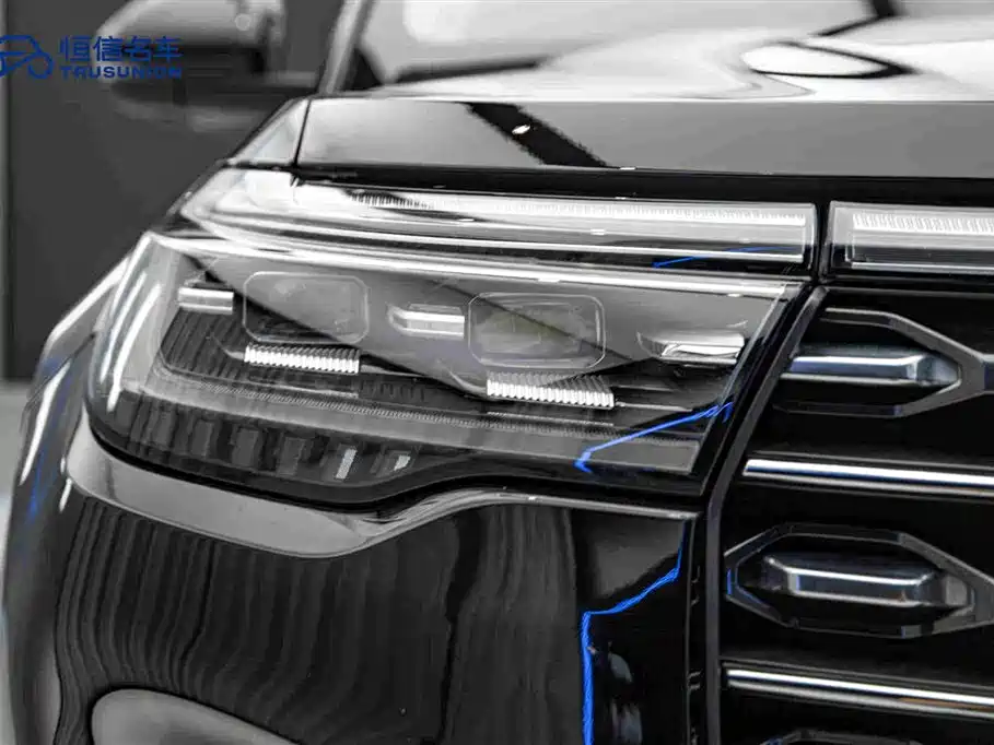Ford Explorer — миниатюра 10