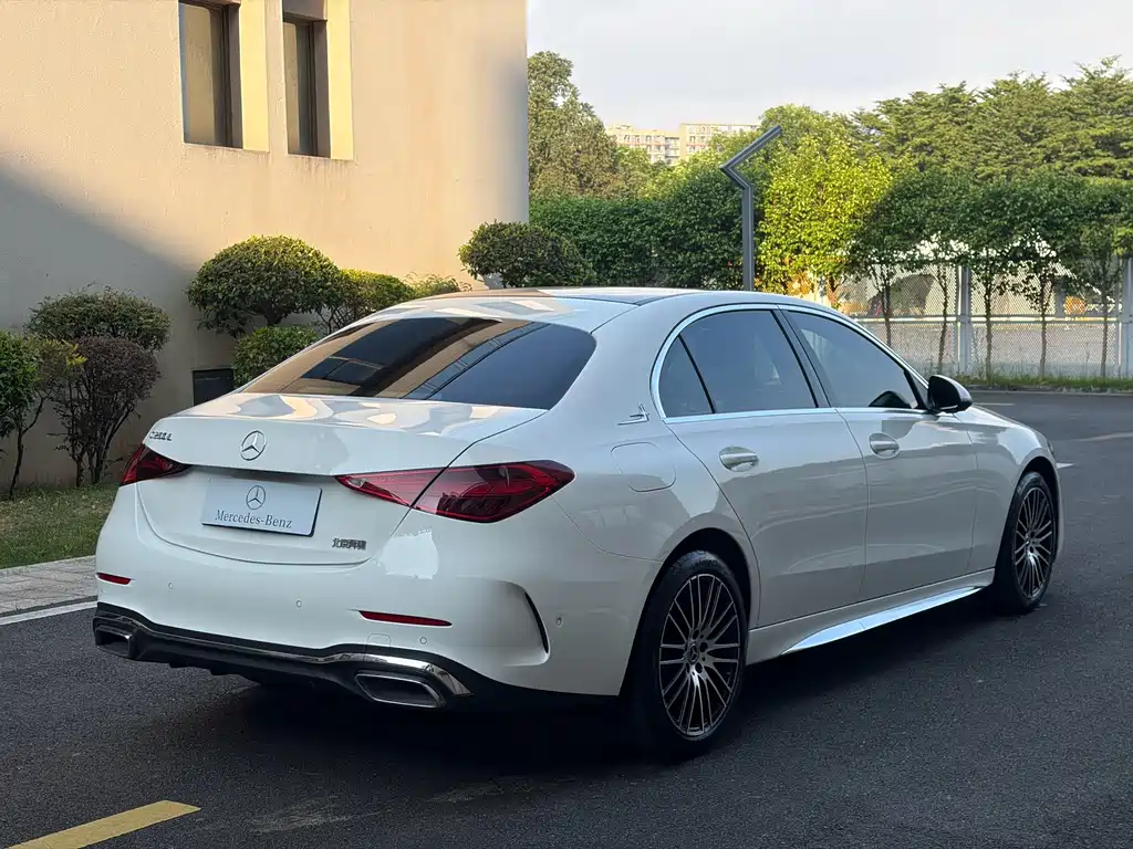 Mercedes-Benz C-Class — миниатюра 4