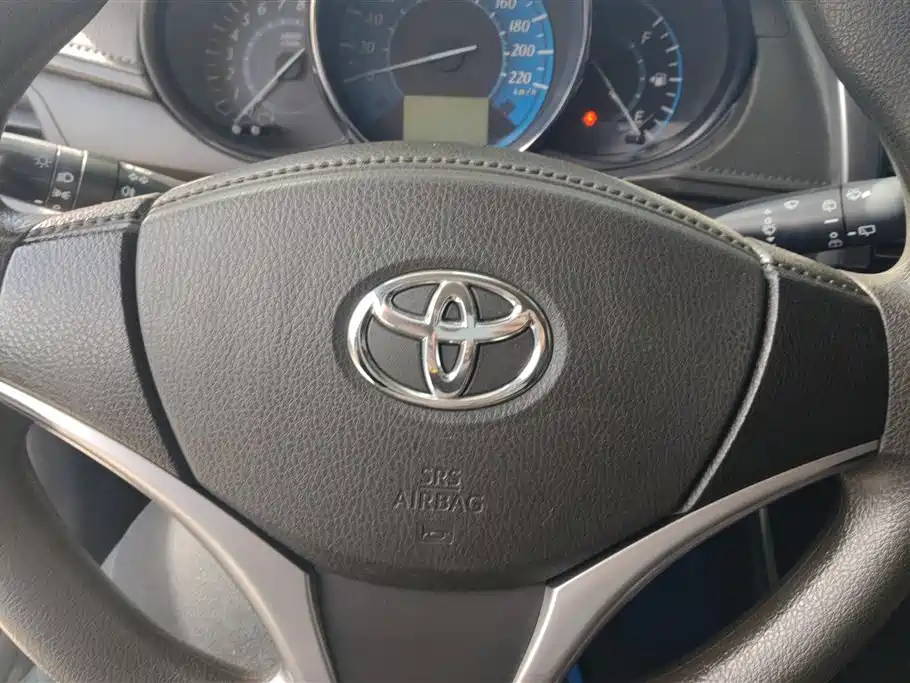 TOYOTA YARIS L ZHIXUAN