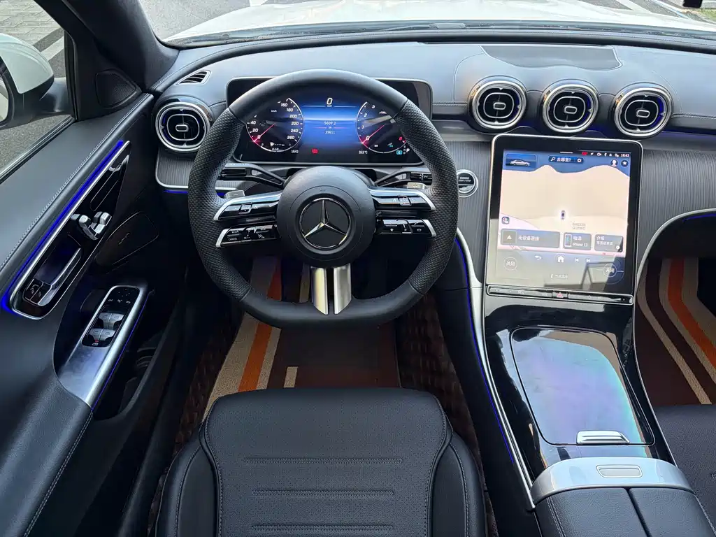 Mercedes-Benz C-Class — миниатюра 14