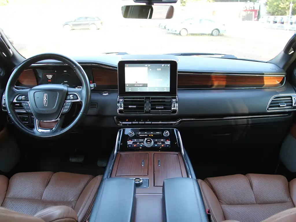 Lincoln Navigator — миниатюра 25