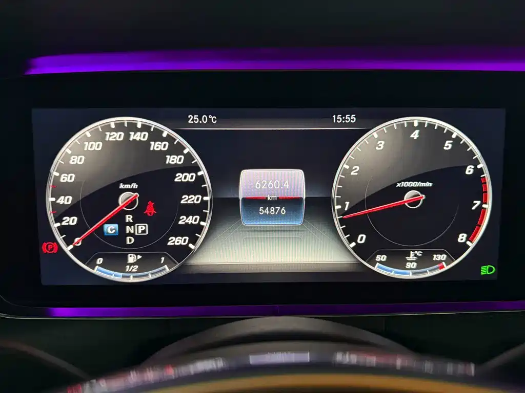 Mercedes-Benz E-Class — миниатюра 17