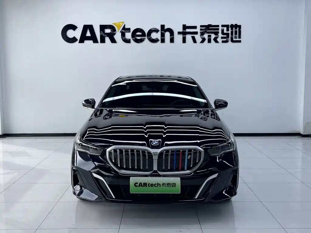 BMW i5 — миниатюра 2