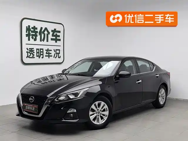 NISSAN TEANA