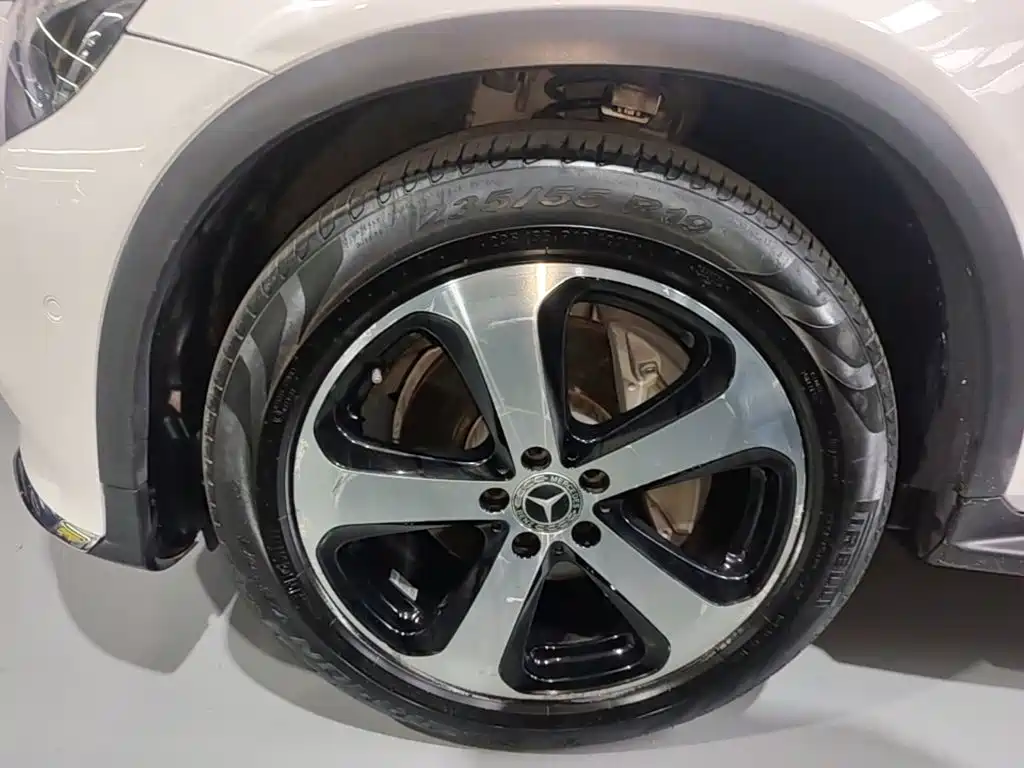 Mercedes-Benz GLC — миниатюра 23