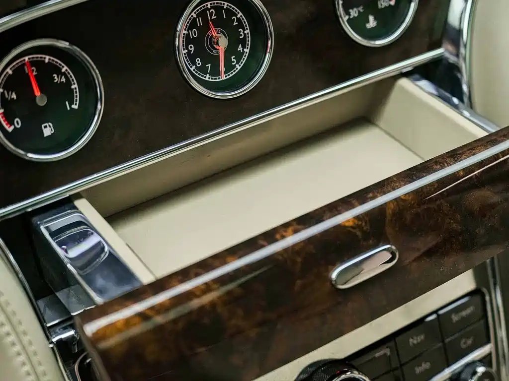 Bentley Mulsanne 6.8T Mulliner Special Edition, фото 18