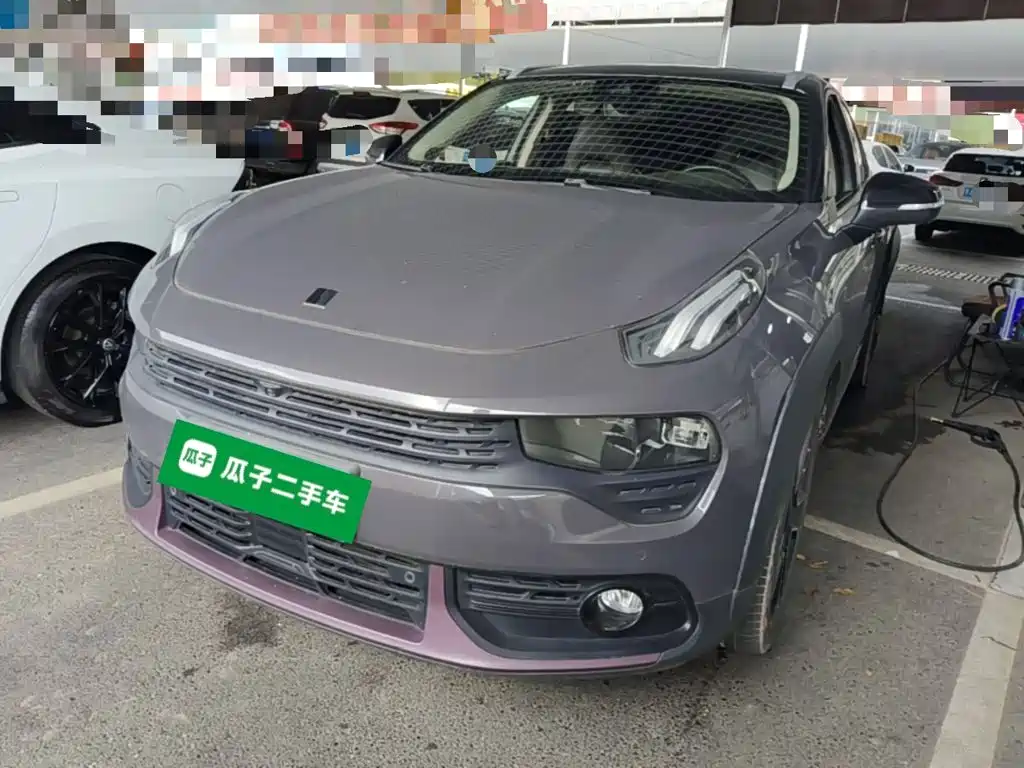 Lynk & Co 02