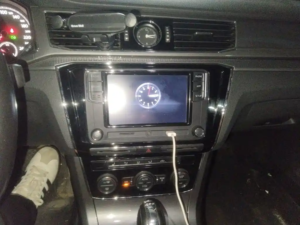 Volkswagen Passat — миниатюра 14