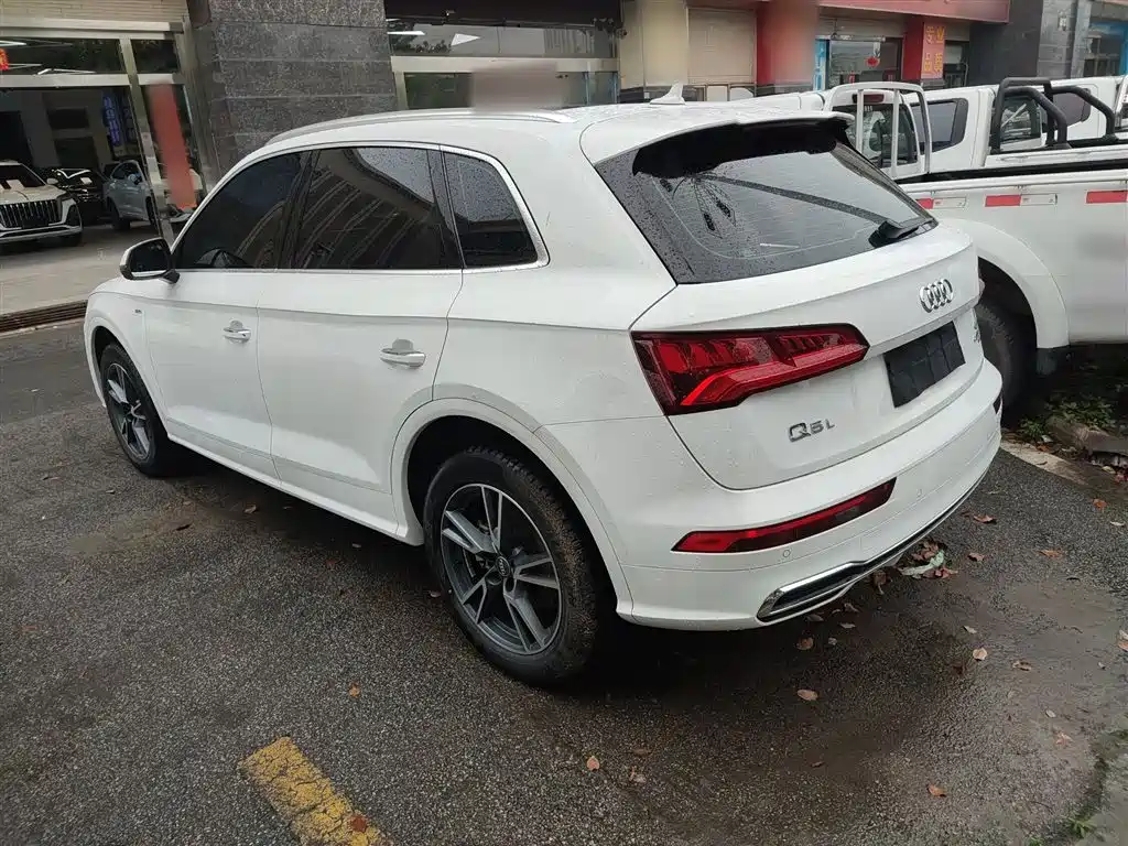 Audi Q5L 2020 40 TFSI Fashion
